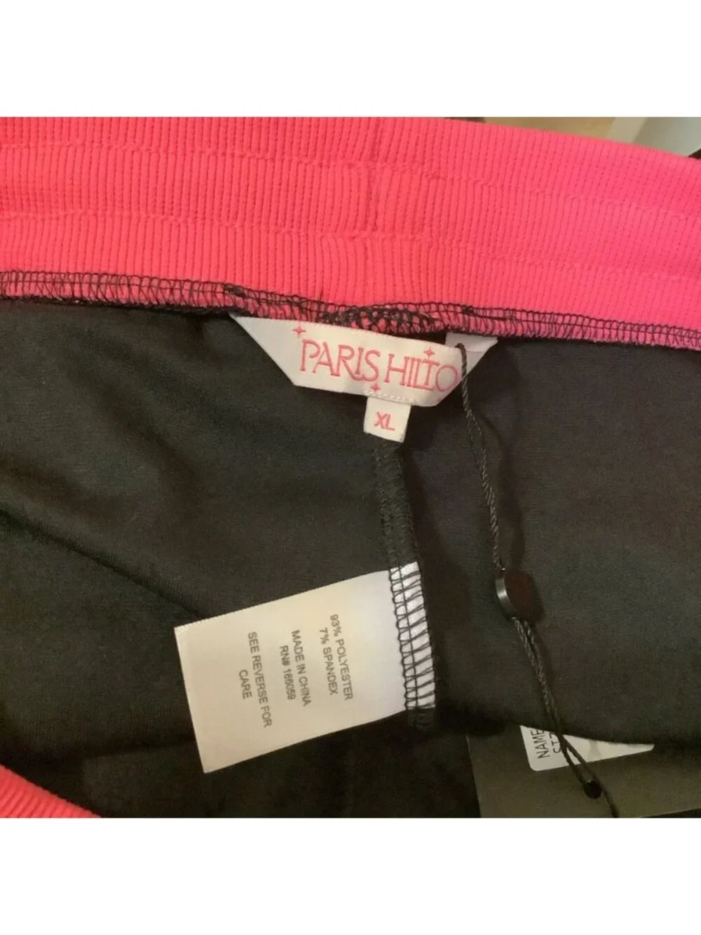 Paris Hilton Size XL Velour Black/Pink Shorts W Slit Pockets, New With Tags - Picture 4 of 7